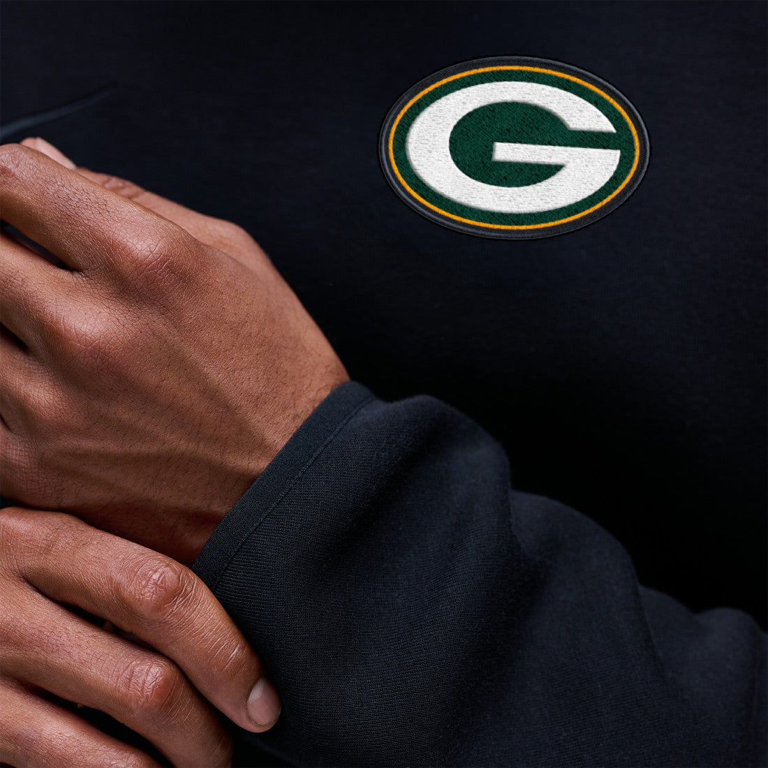 Green Bay Packers Tech Fleece Raglan Sweatshirt - Black | Nike online