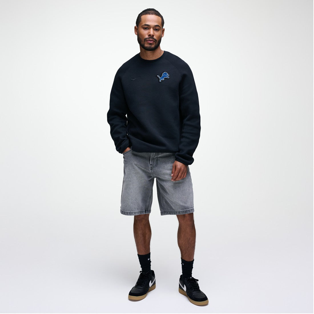 Detroit Lions Tech Fleece Raglan Sweatshirt - Black | Nike online