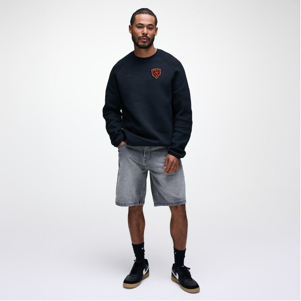 Chicago Bears Tech Fleece Raglan Sweatshirt - Black | Nike on sale