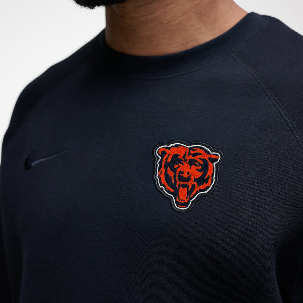 Chicago Bears Tech Fleece Raglan Sweatshirt - Black | Nike on sale
