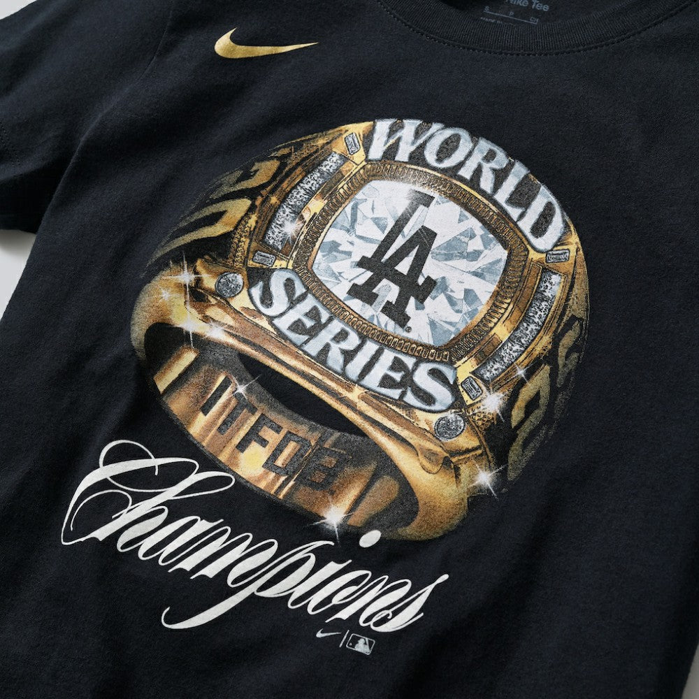 Los Angeles Dodgers Women's 2026 Gold Collection Graphic T-Shirt - Black | Nike