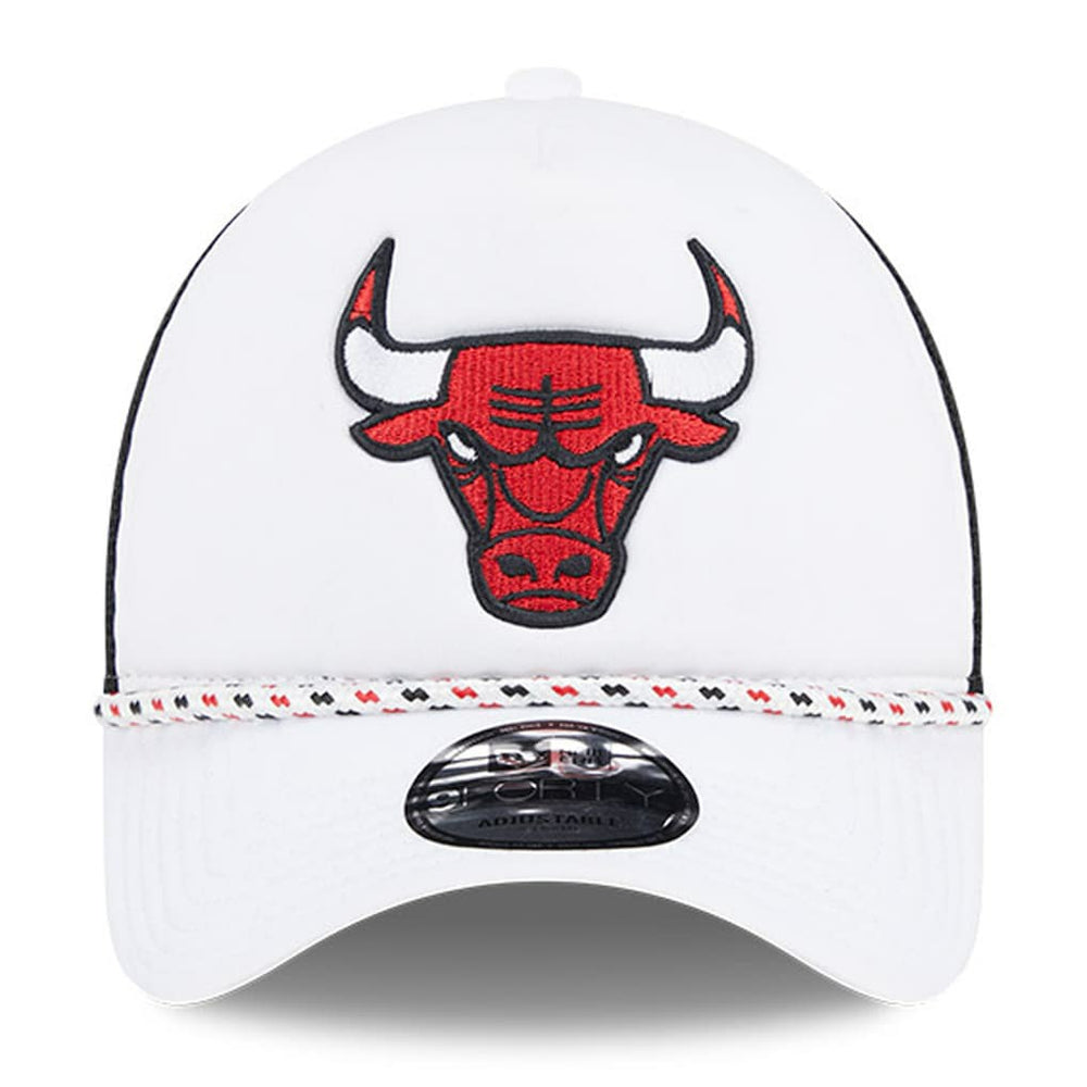 Chicago Bulls Court Sport Foam A-Frame 9FORTY Adjustable Trucker Hat - White/Black | New Era online