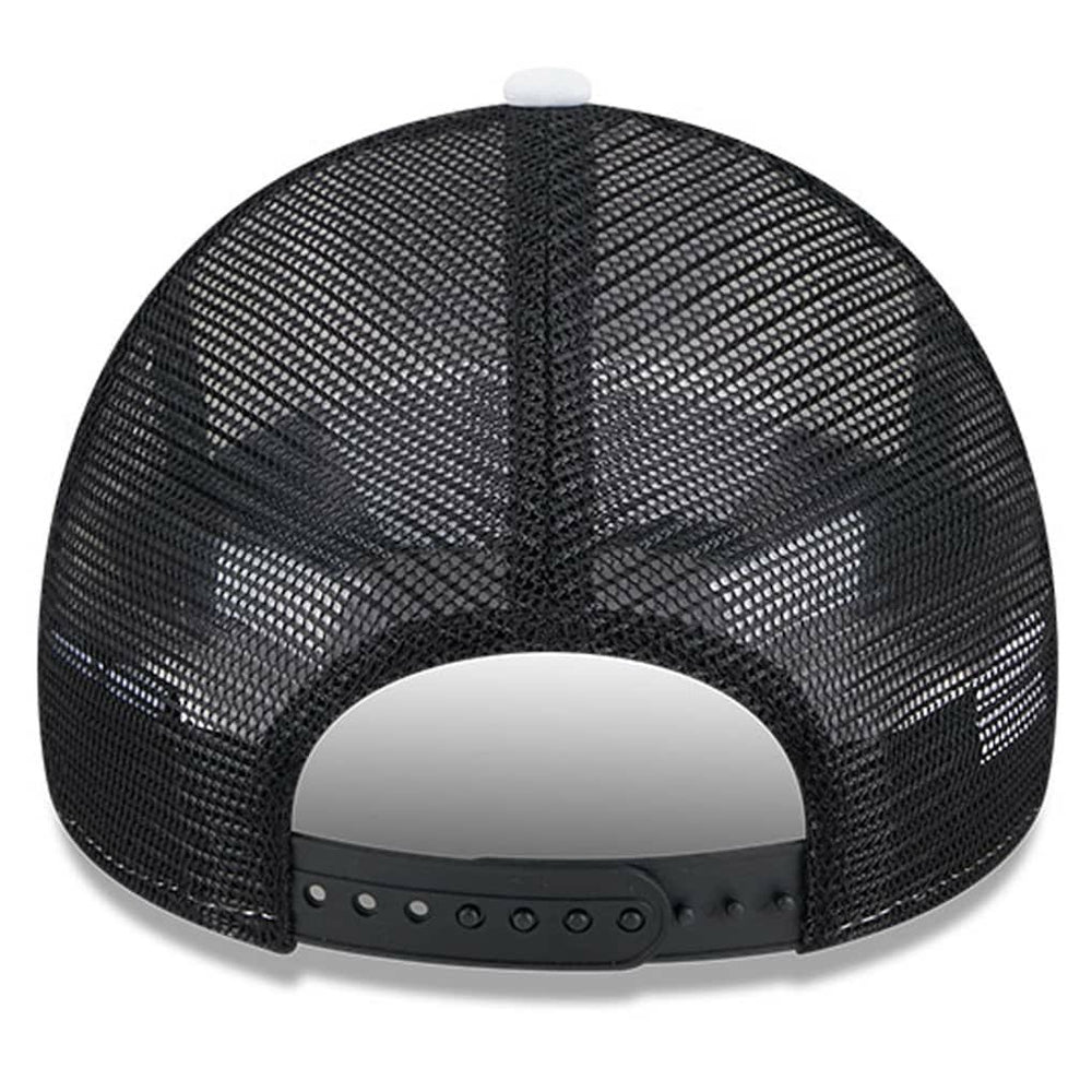 Chicago Bulls Court Sport Foam A-Frame 9FORTY Adjustable Trucker Hat - White/Black | New Era online