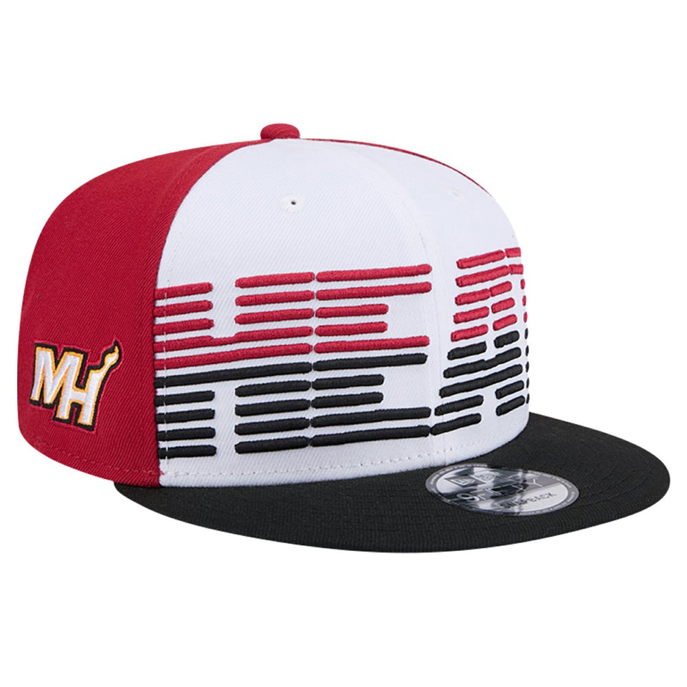 Miami Heat Throwback Gradient Tech Font 9FIFTY Snapback Hat - White/Black | New Era online