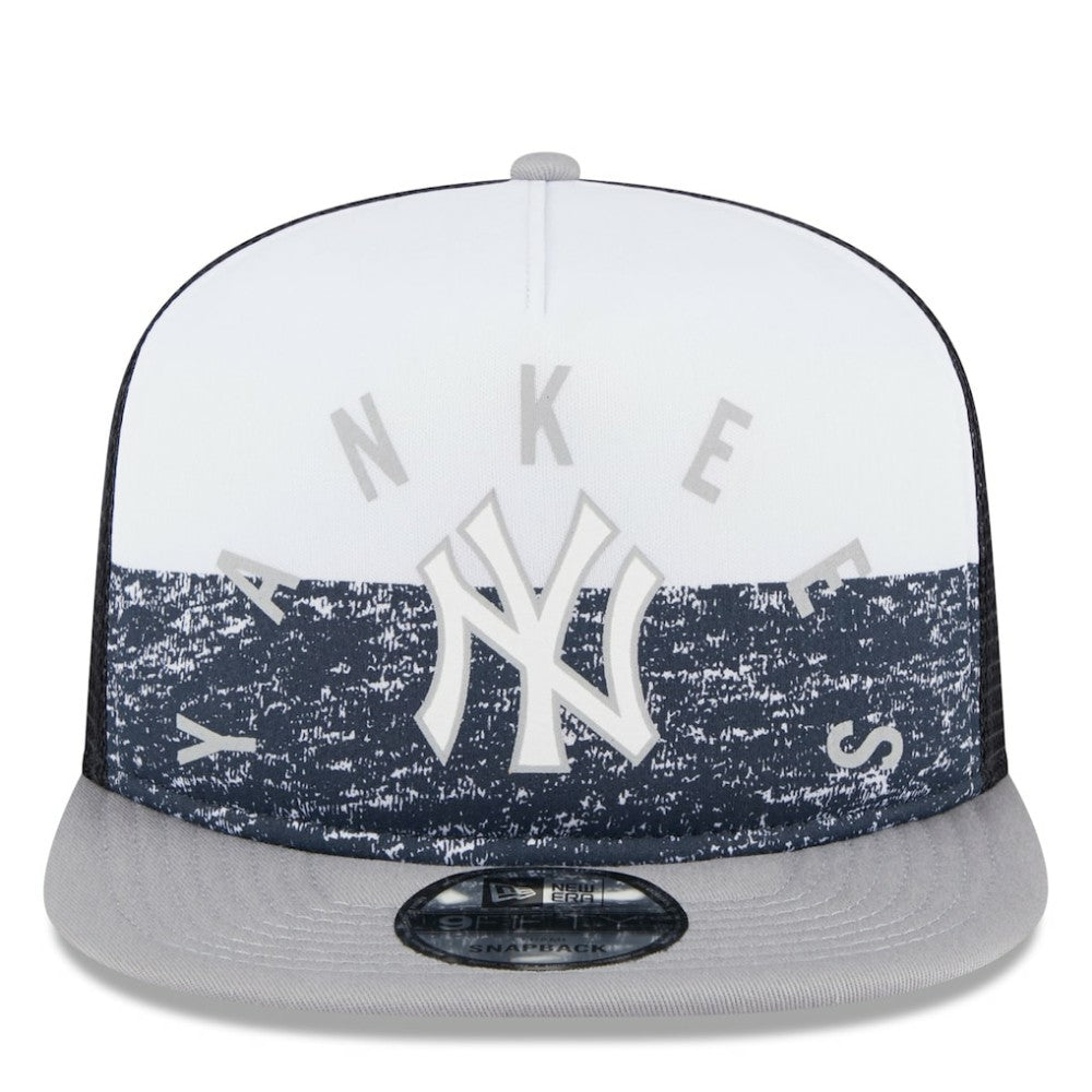 New York Yankees Team Foam Front A-Frame Trucker 9FIFTY Snapback Hat - White/Gray | New Era