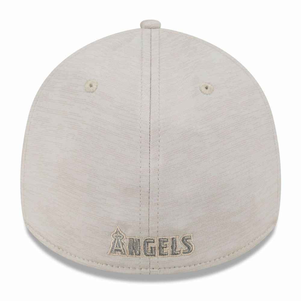Los Angeles Angels 2024 Clubhouse 39THIRTY Flex Hat - Cream | New Era