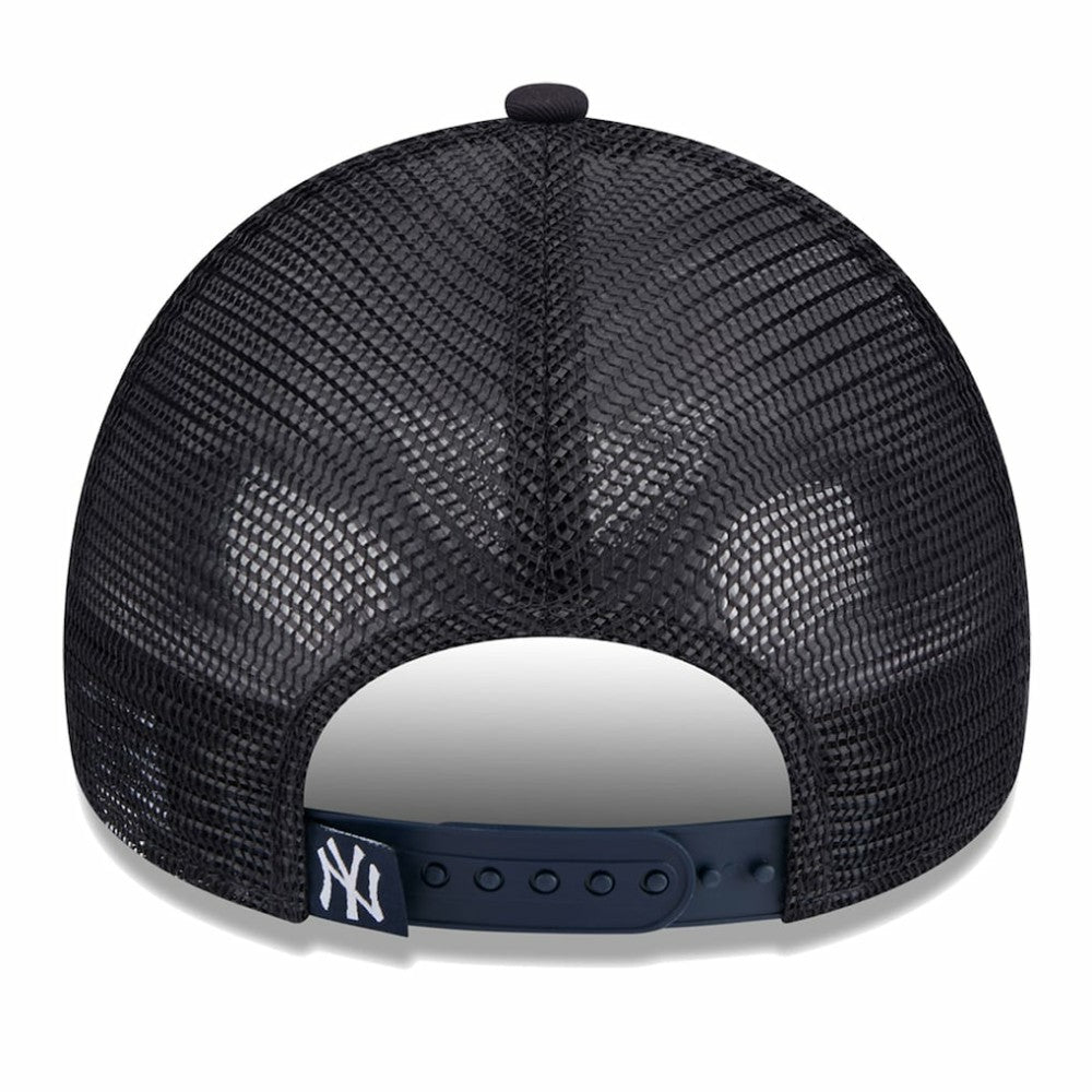 New York Yankees Women's Throwback Team Foam Front A-Frame Trucker 9FORTY Adjustable Hat - White/Navy | New Era