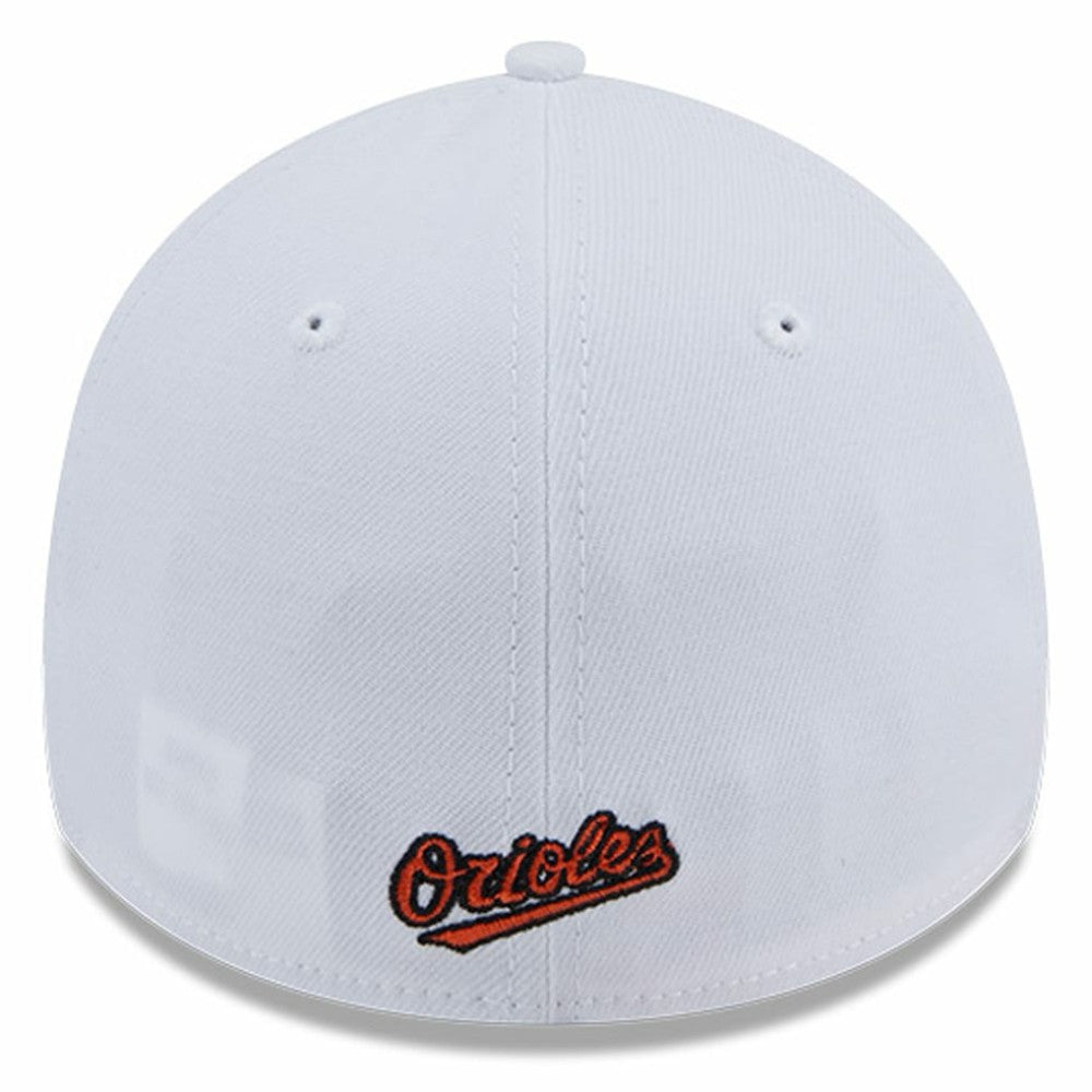 Baltimore Orioles 39THIRTY Flex Hat - White | New Era