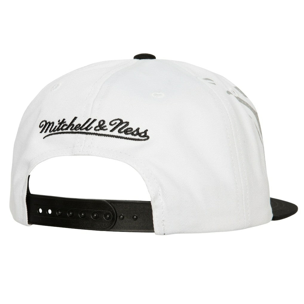 Brooklyn Nets Hot Fire Snapback Hat - White | Mitchell & Ness sale