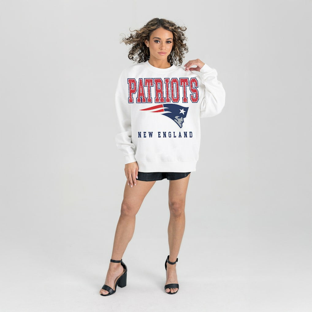 New England Patriots Gameday Couture Women's Sunday Drives Oversized Crewneck Pullover Sweatshirt – White sale