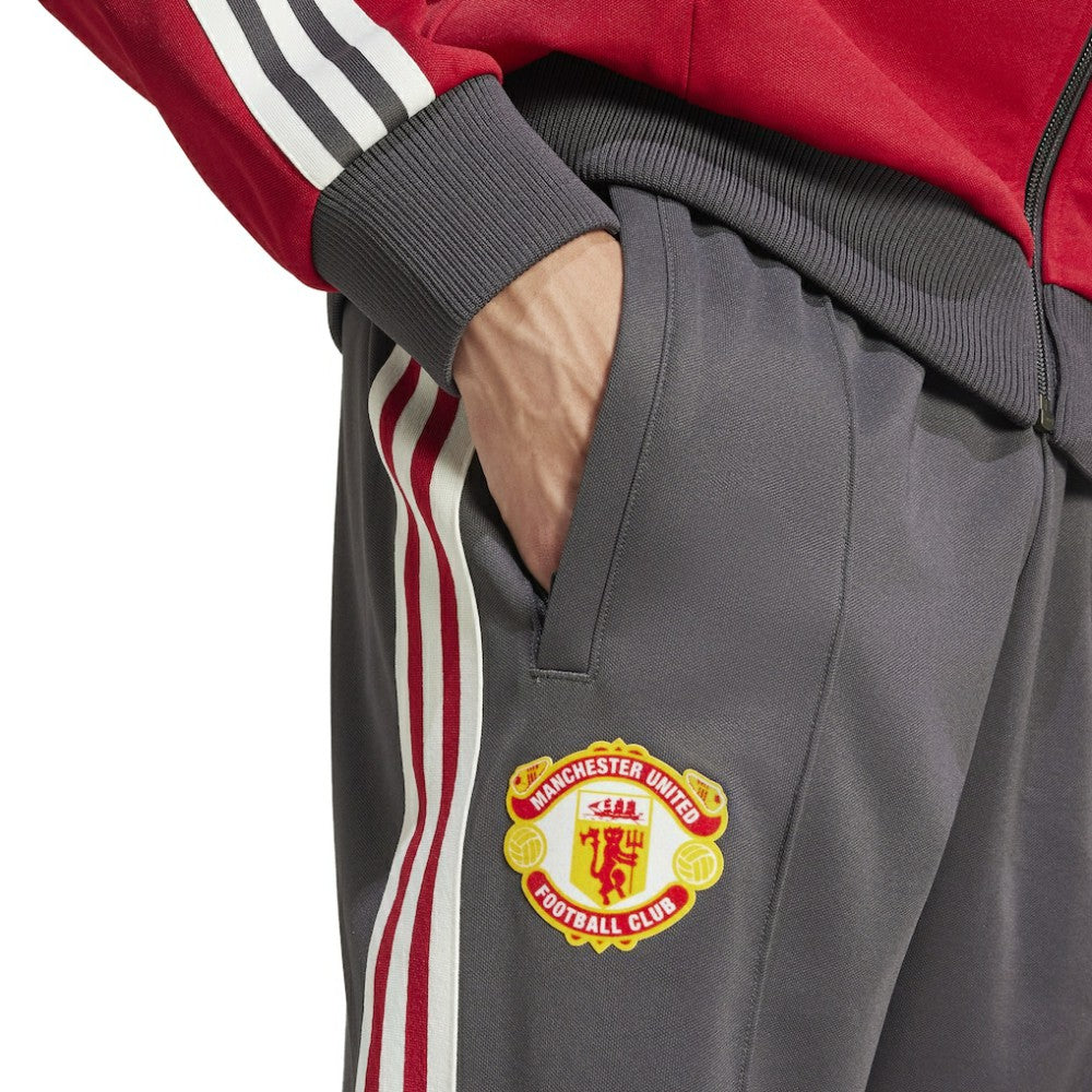 Manchester United Originals adicolor Track Pants - Black | Adidas online