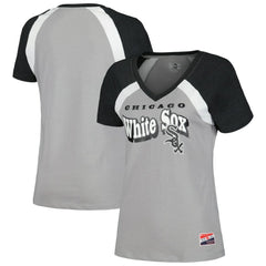 Chicago White Sox Women's Heathered Raglan V-Neck T-Shirt - Gray | New Era