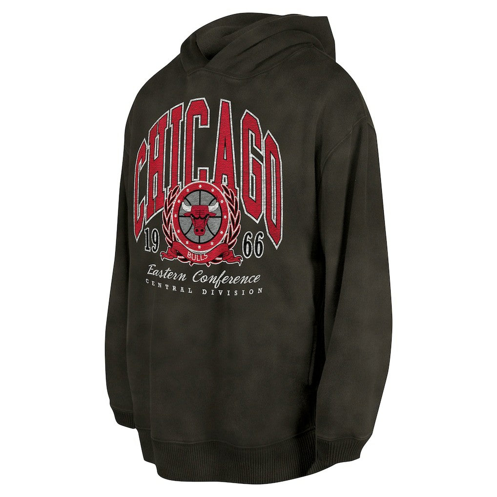 Chicago Bulls Unisex Oversized Essentials Pigment Wash Fleece Pullover Hoodie - Charcoal | New Era for sale