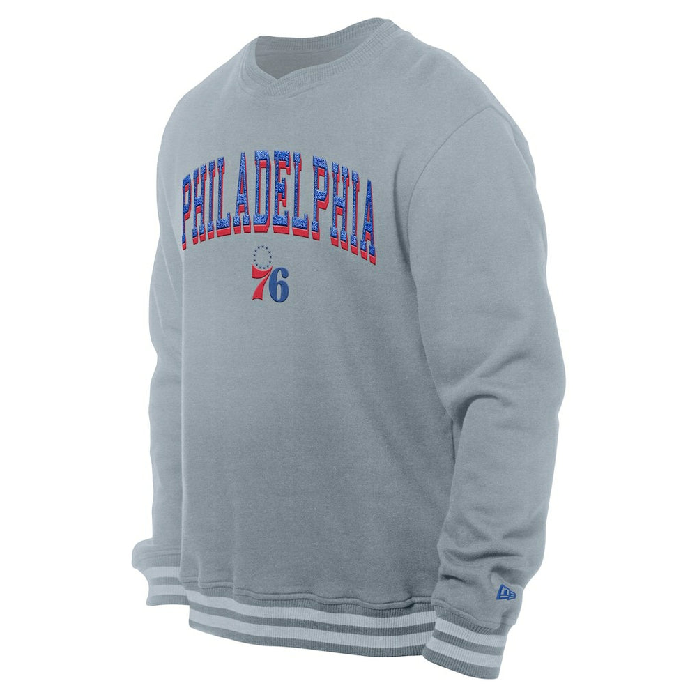 Philadelphia 76ers Chenille Cross Over Pullover Sweatshirt - Gray | New Era shop