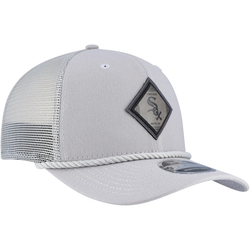 Chicago White Sox Logo 9SEVENTY Stretch-Snap Adjustable Hat - Gray | New Era