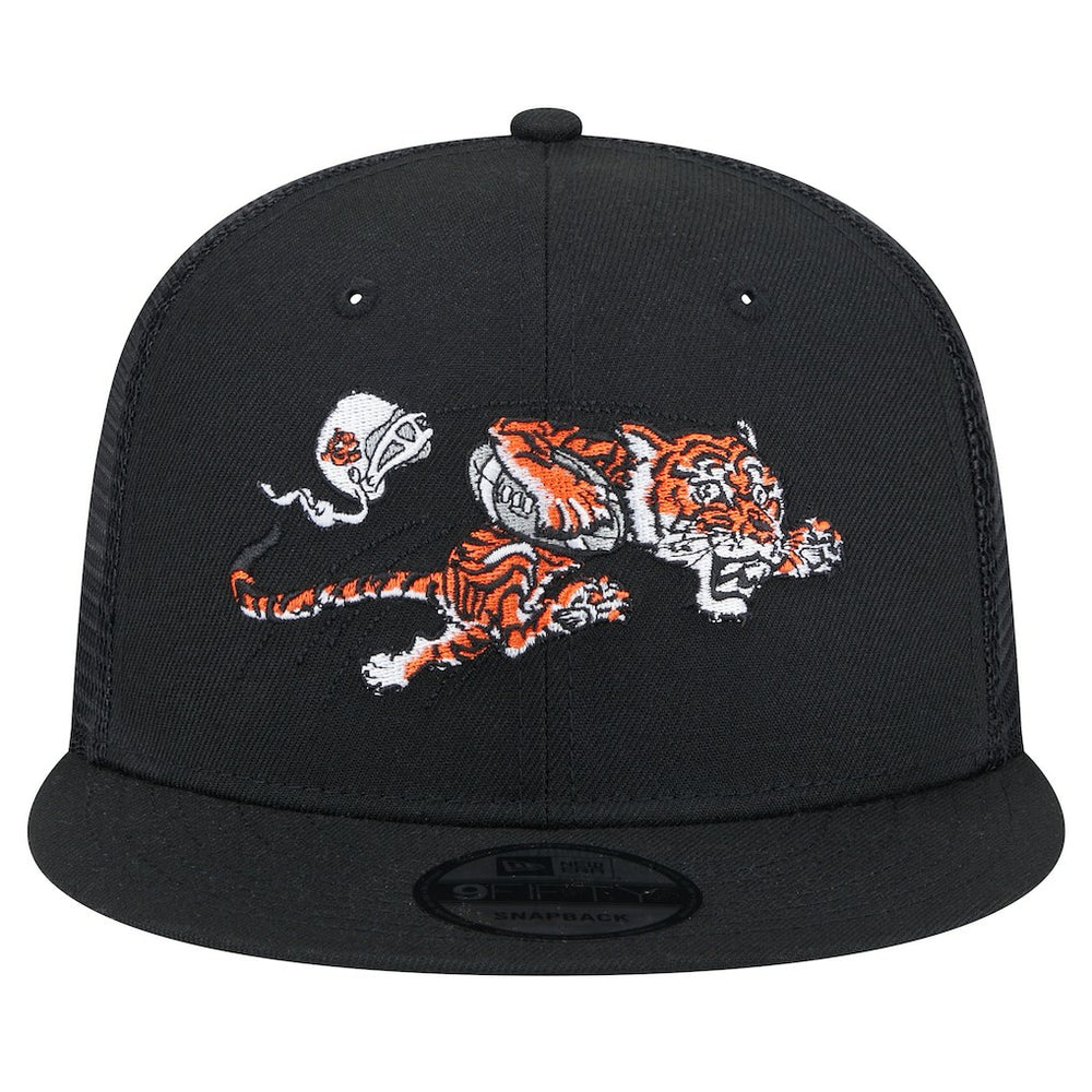 Cincinnati Bengals New Era Throwback Main Trucker 9FIFTY Snapback Hat - Black on sale