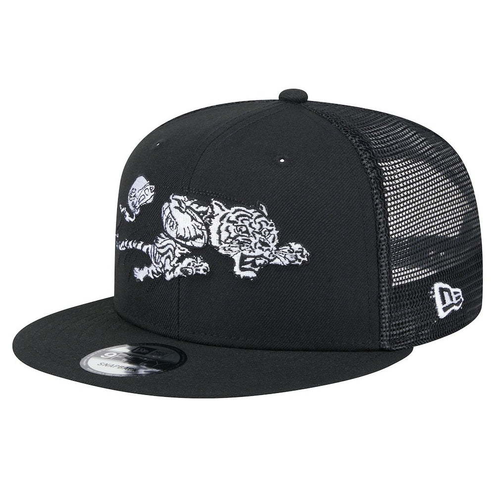 New Era Cincinnati Bengals Black Main Trucker 9FIFTY Snapback Hat cheap