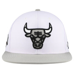 Chicago Bulls Core Snapback Hat - White | Mitchell & Ness for sale