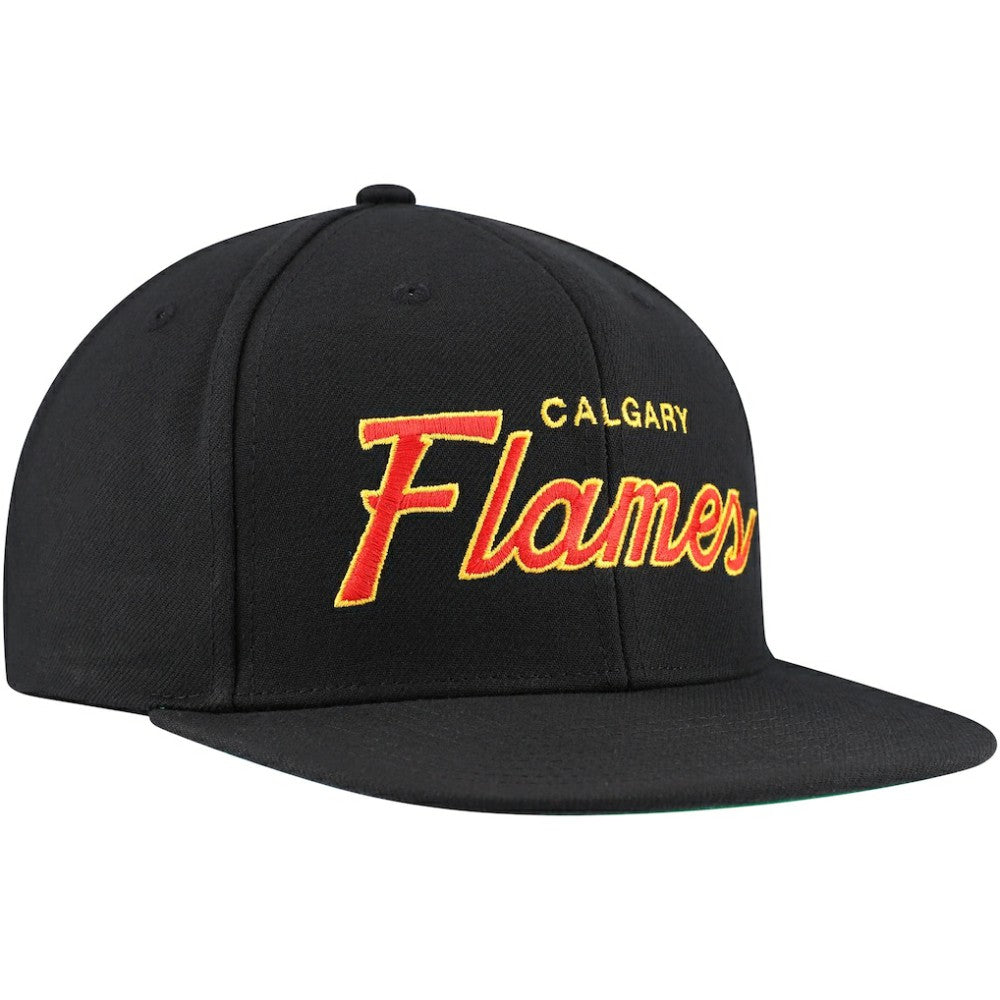 Calgary Flames Mitchell & Ness Core Team Script 2.0 Snapback Hat Black