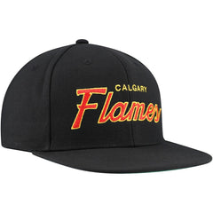 Calgary Flames Mitchell & Ness Core Team Script 2.0 Snapback Hat Black