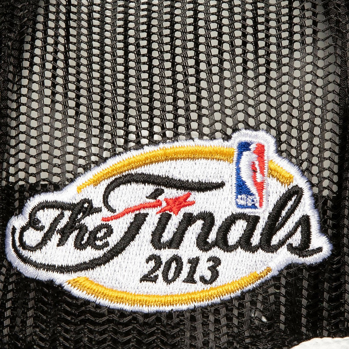 Miami Heat Roper Meshback Trucker Snapback Hat - Black | Mitchell & Ness outlet