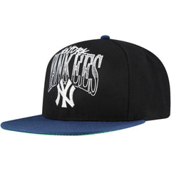 New York Yankees Rise Up Snapback Hat - Black | Mitchell & Ness