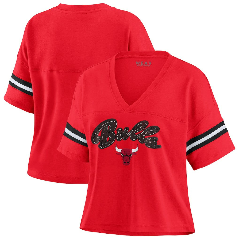 Chicago Bulls WEAR by Erin Andrews Women's Color Block Boxy V-Neck T-Shirt sale - Red online
