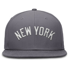 New York Yankees Performance True Fitted Hat - Gray | Nike
