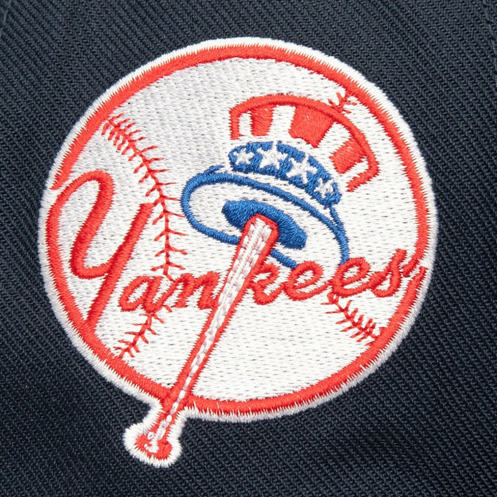 New York Yankees Double Up Snapback Hat - Navy | Mitchell & Ness