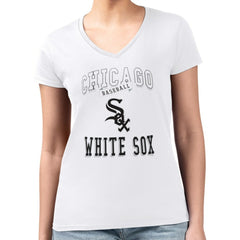 Chicago White Sox G-III 4Her by Carl Banks Women's Super-Slim Fit Lightweight Team Logo Graphic V-Neck T-Shirt - White