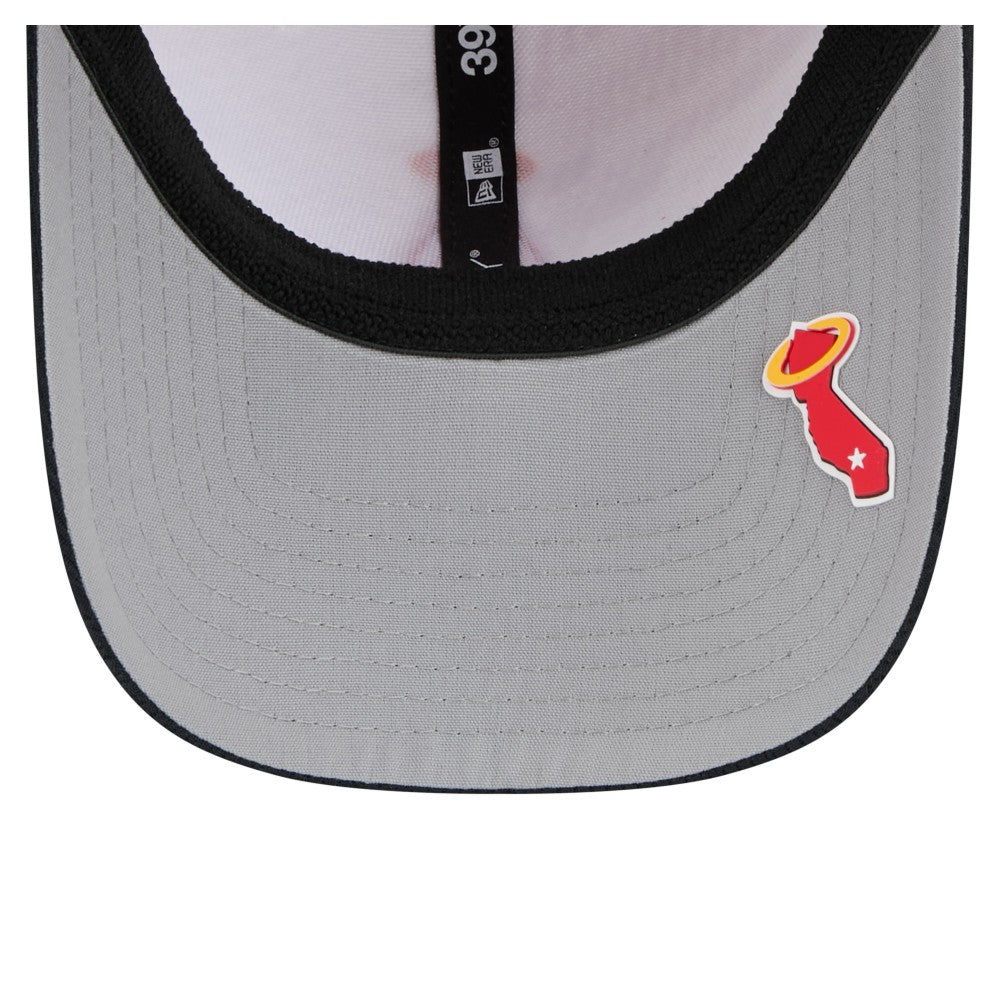 Los Angeles Angels 2025 MLB Clubhouse 39THIRTY Flex Hat - Red/Navy | New Era