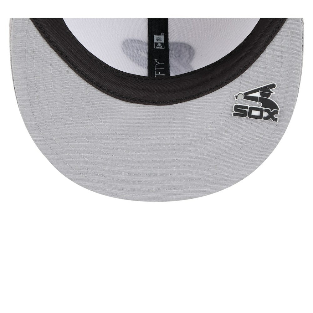 Chicago White Sox 2025 MLB Clubhouse 59FIFTY Fitted Hat - Black/Gray | New Era