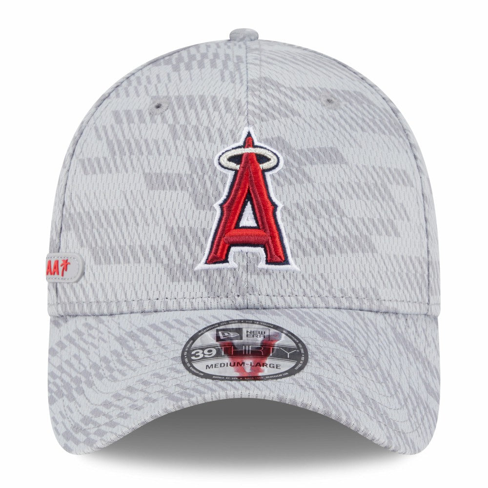 Los Angeles Angels 2025 MLB Clubhouse 39THIRTY Flex Hat - Gray | New Era