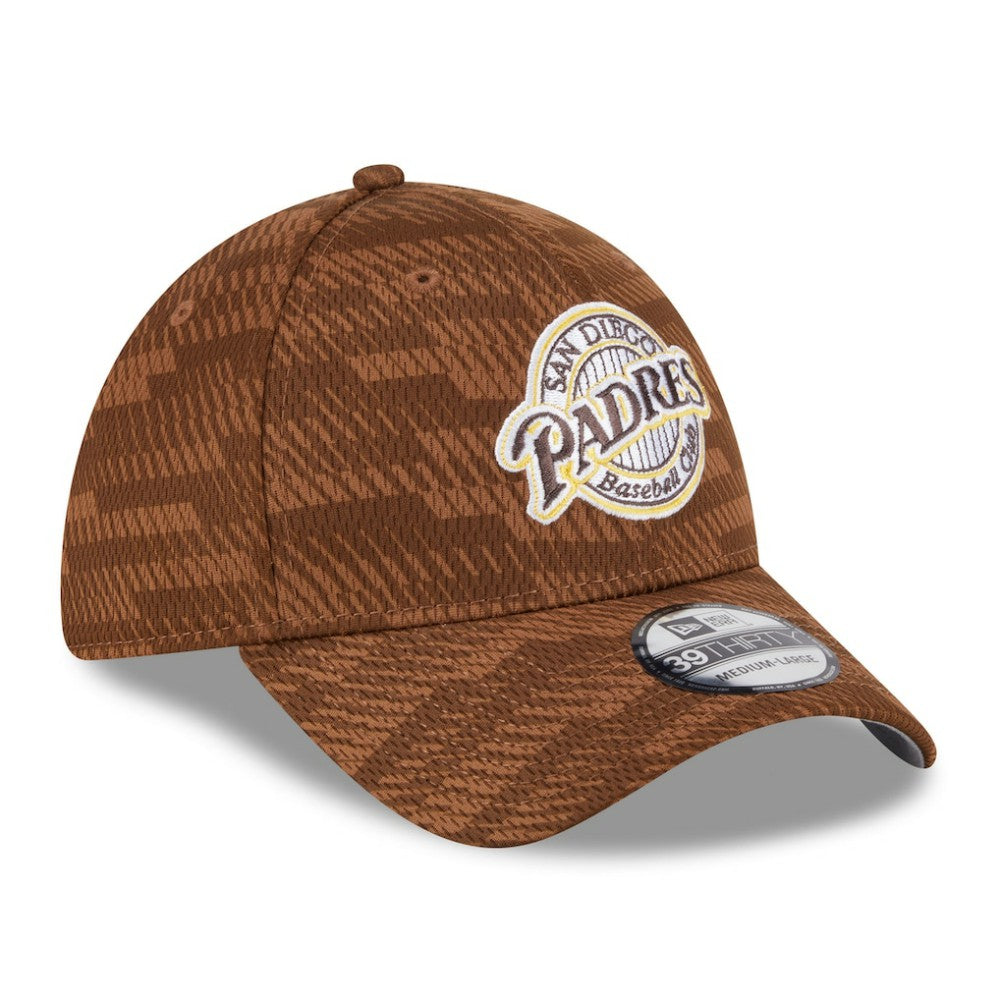 San Diego Padres 2025 MLB Clubhouse 39THIRTY Flex Hat - Brown | New Era