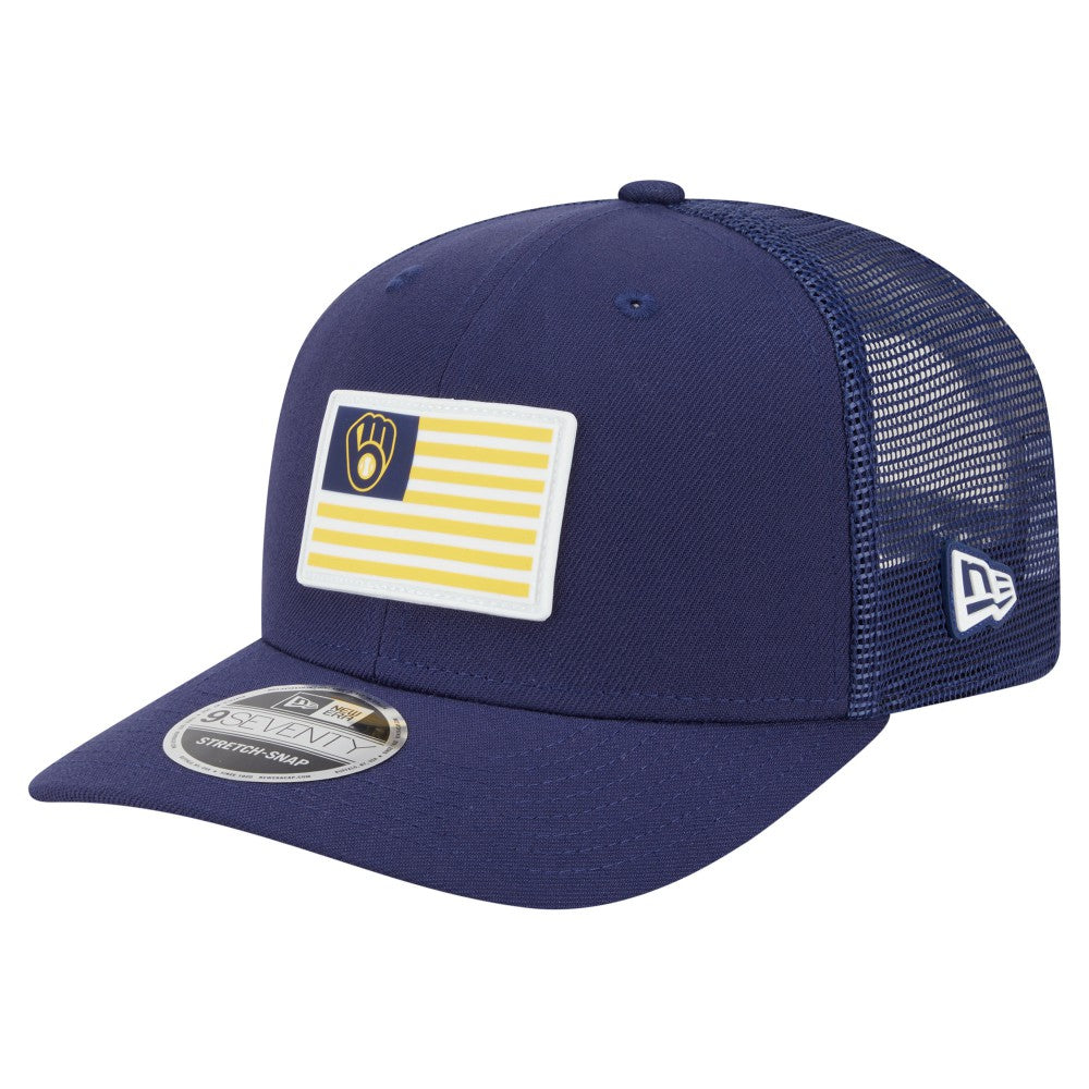 Milwaukee Brewers Flag 9SEVENTY Stretch-Snap Hat - Navy | New Era