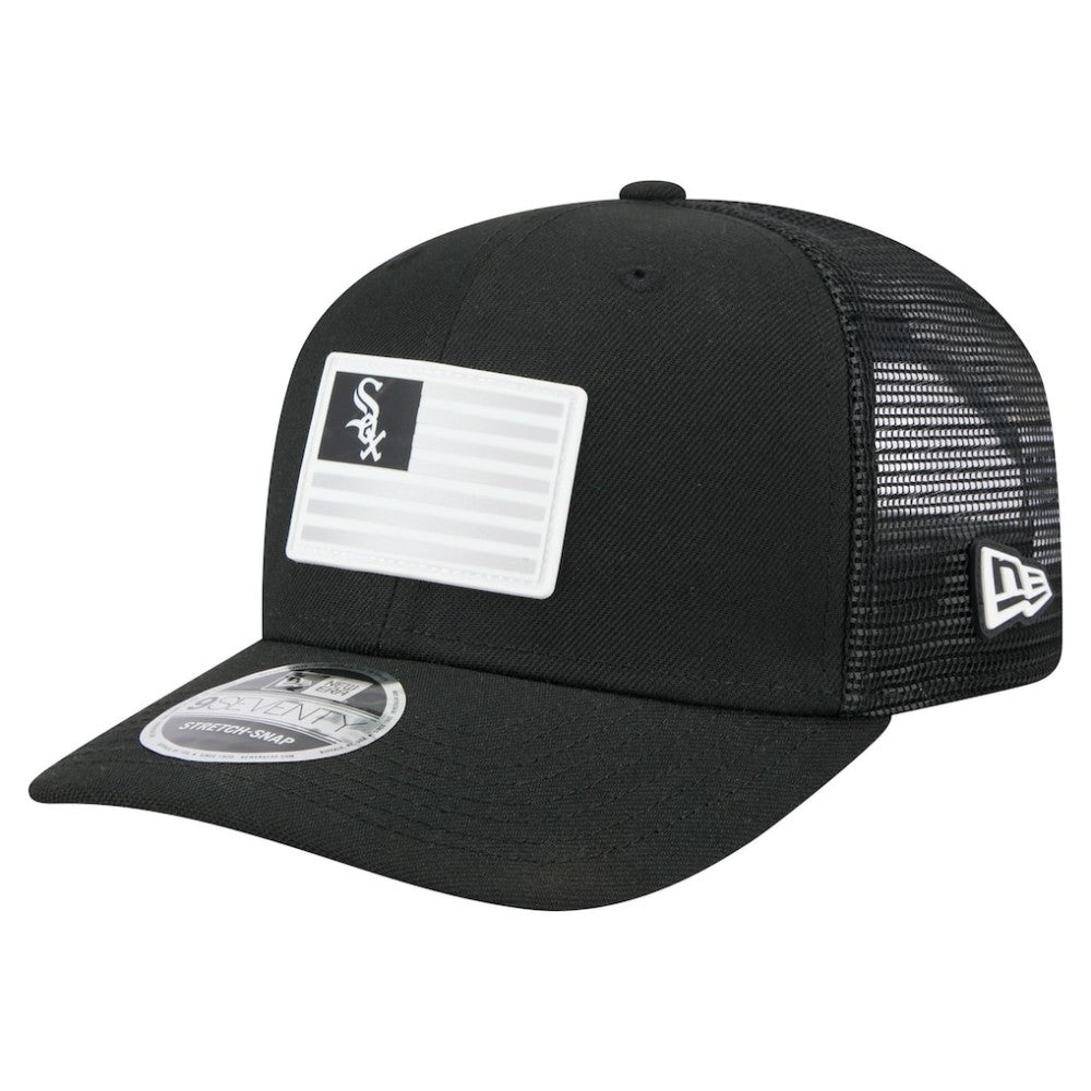 Chicago White Sox Flag 9SEVENTY Stretch-Snap Hat - Black | New Era