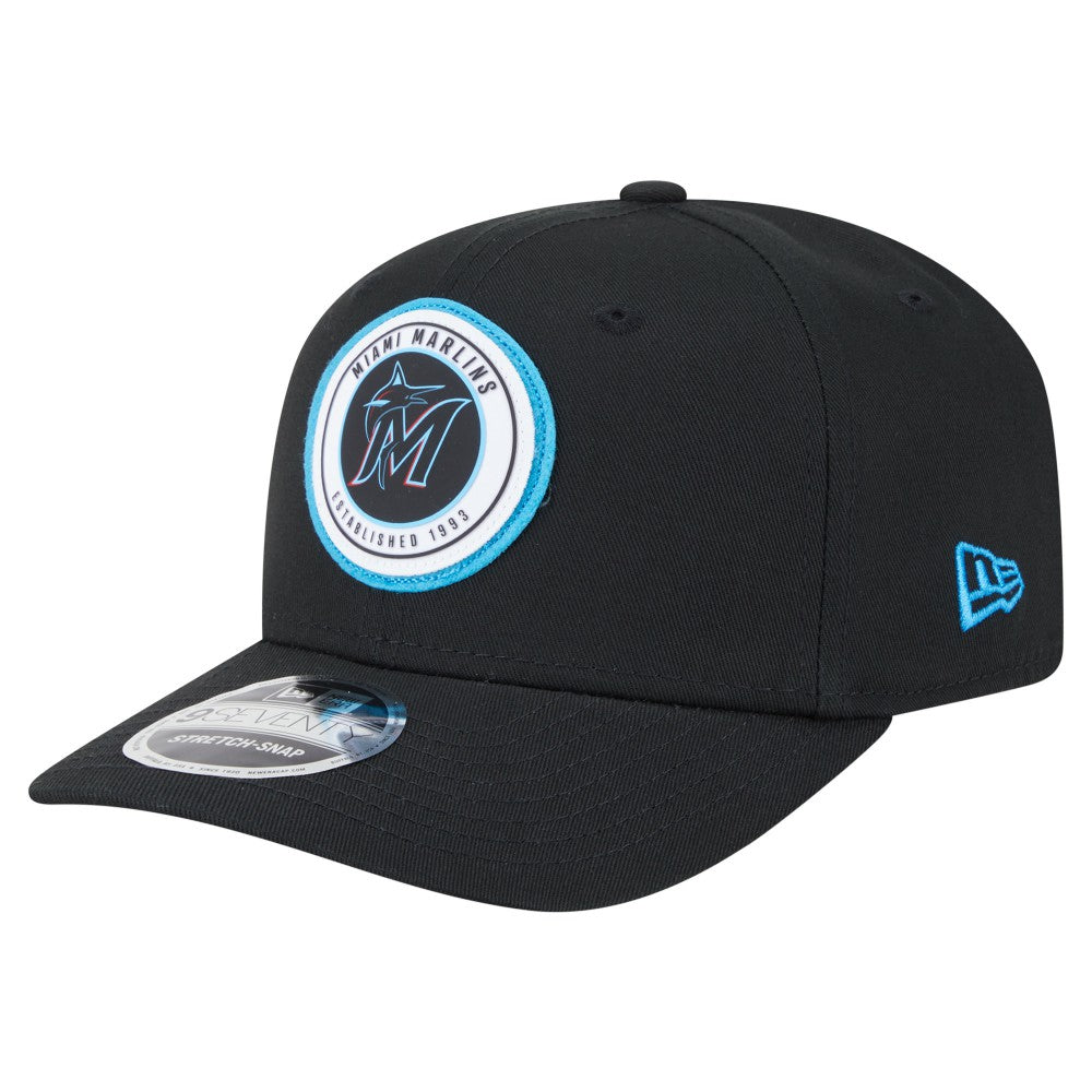 Miami Marlins Circle Patch 9SEVENTY Stretch-Snap Hat - Black | New Era