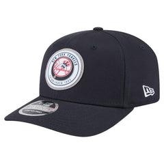 New York Yankees Circle Patch 9SEVENTY Stretch-Snap Hat - Navy | New Era