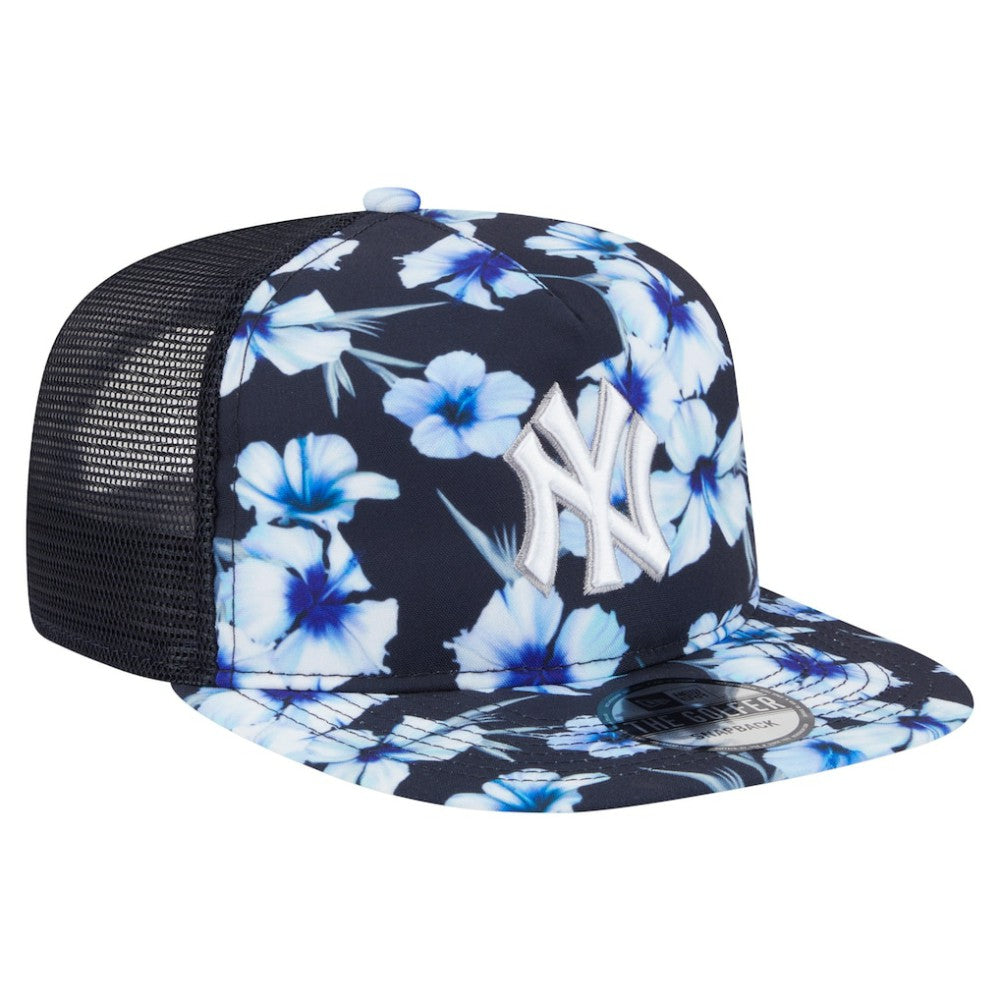 New York Yankees Adventure Pattern Golfer Trucker Snapback Hat - Navy | New Era