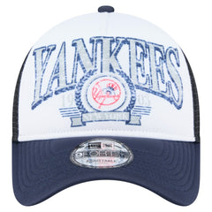 New York Yankees Distressed 9FORTY A-Frame Adjustable Trucker Hat - Navy | New Era