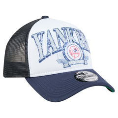 New York Yankees Distressed 9FORTY A-Frame Adjustable Trucker Hat - Navy | New Era