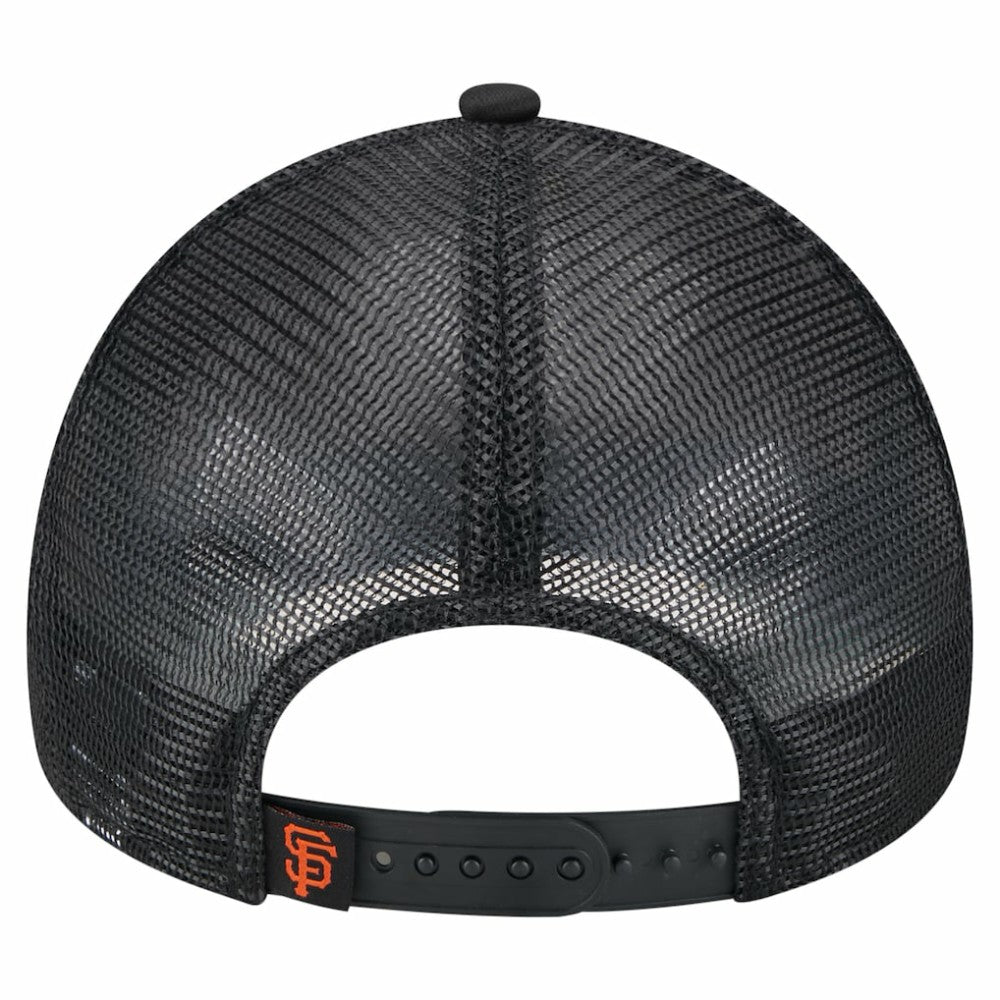 San Francisco Giants Distressed 9FORTY A-Frame Adjustable Trucker Hat - Black | New Era