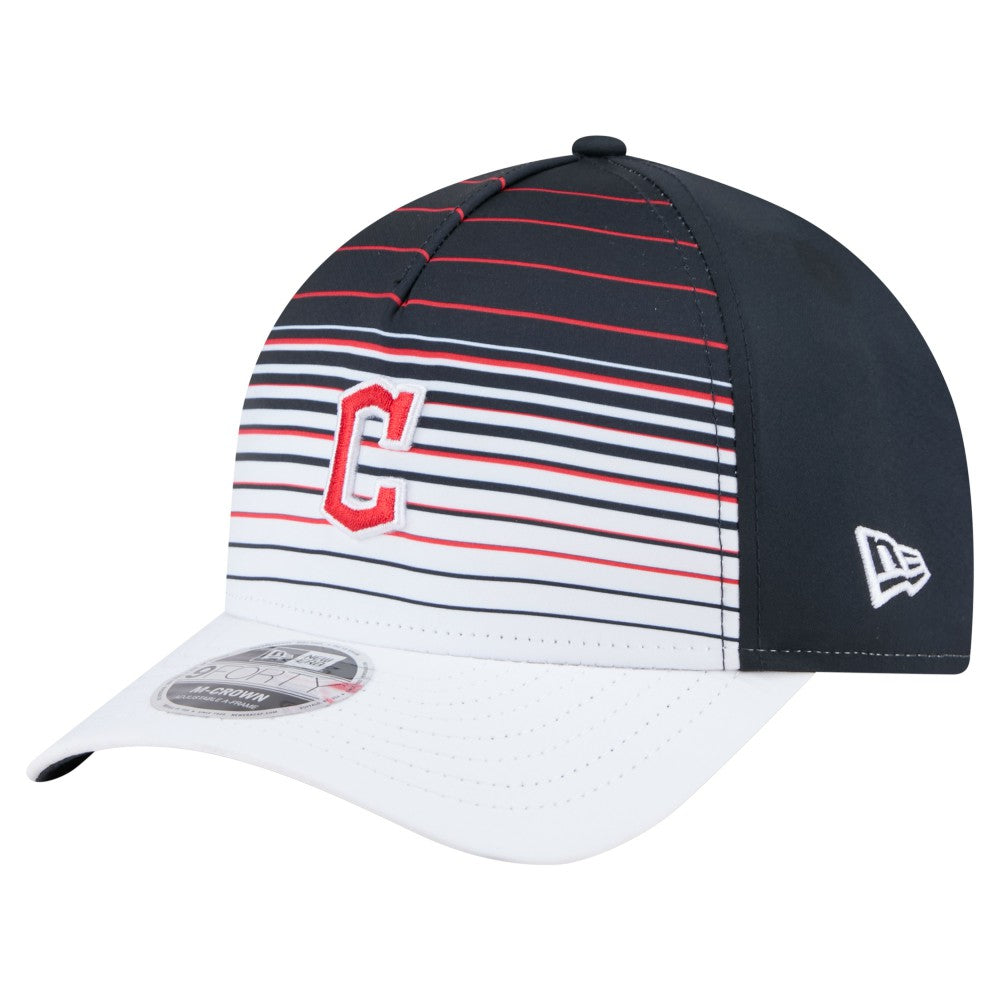 Cleveland Guardians Gradient 9FORTY M-Crown Adjustable Hat - Navy | New Era