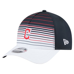 Cleveland Guardians Gradient 9FORTY M-Crown Adjustable Hat - Navy | New Era