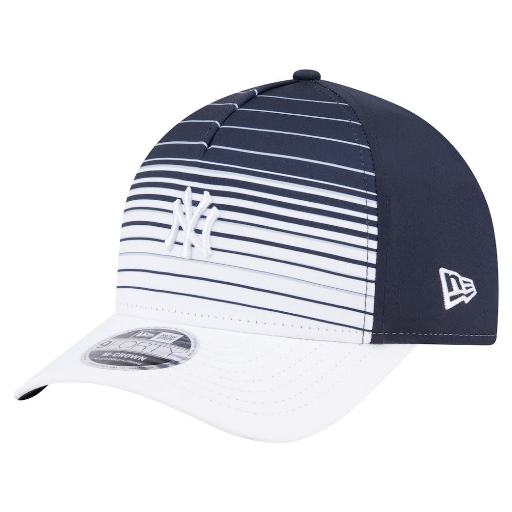 New York Yankees Gradient 9FORTY M-Crown Adjustable Hat - Navy | New Era