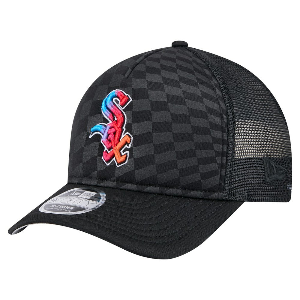 Chicago White Sox Gradient 9FORTY A-Frame M-Crown Trucker Adjustable Hat - Black | New Era