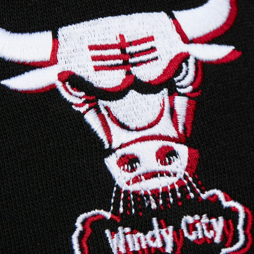 Chicago Bulls Women's Hardwood Classics Cropped Pullover Hoodie - Black | Mitchell & Ness online