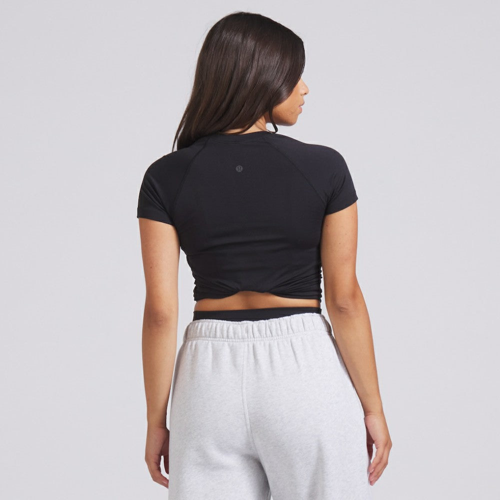 Vegas Golden Knights lululemon Women's Swiftly Tech Short-Sleeve Shirt 2.0 Black
