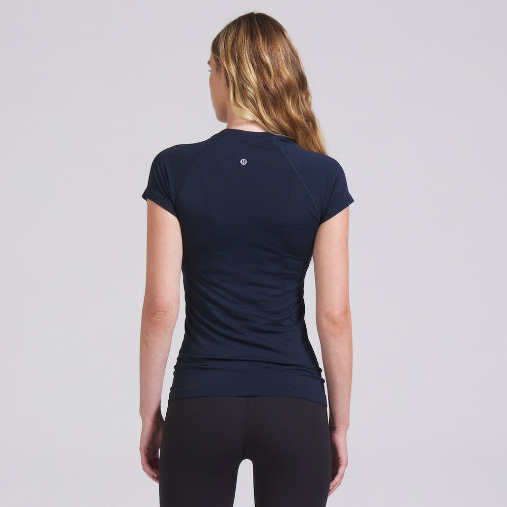 Montreal Canadiens lululemon Women's Swiftly Tech Short-Sleeve Shirt 2.0 True Navy