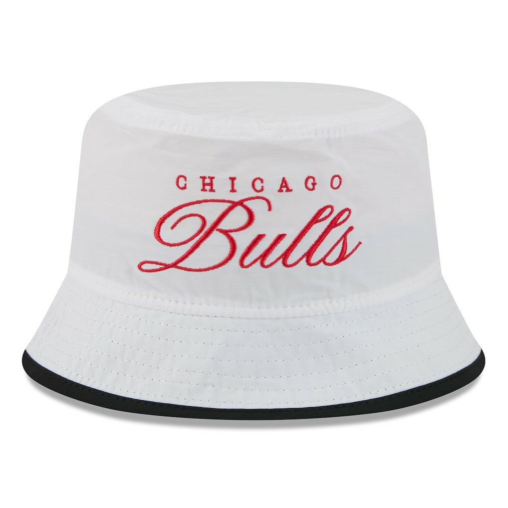 Chicago Bulls 2025 NBA Draft Nylon Bucket Hat - White/Black | New Era shop